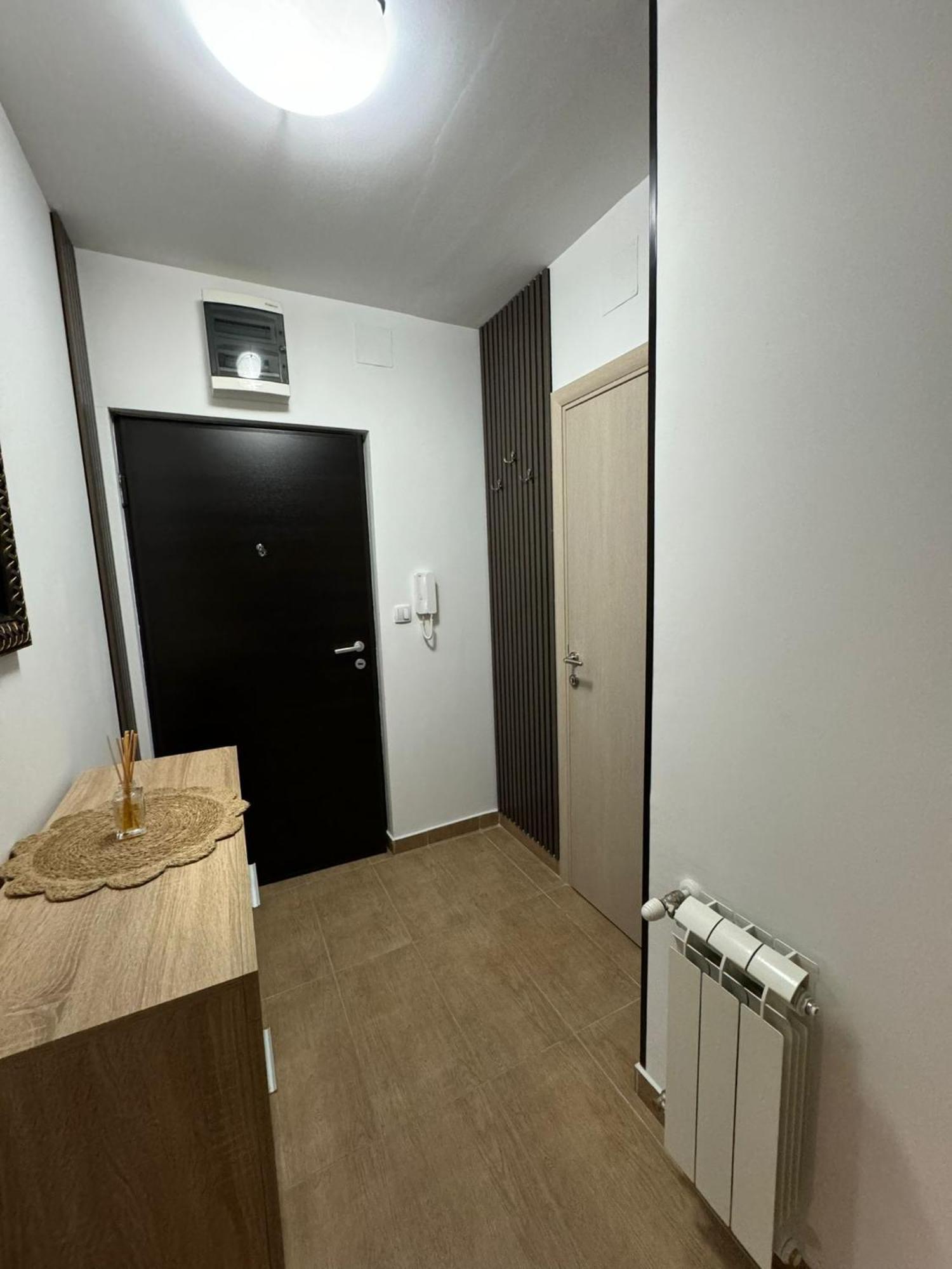 Stan Na Dan Aurora Apartamento Požarevac Exterior foto