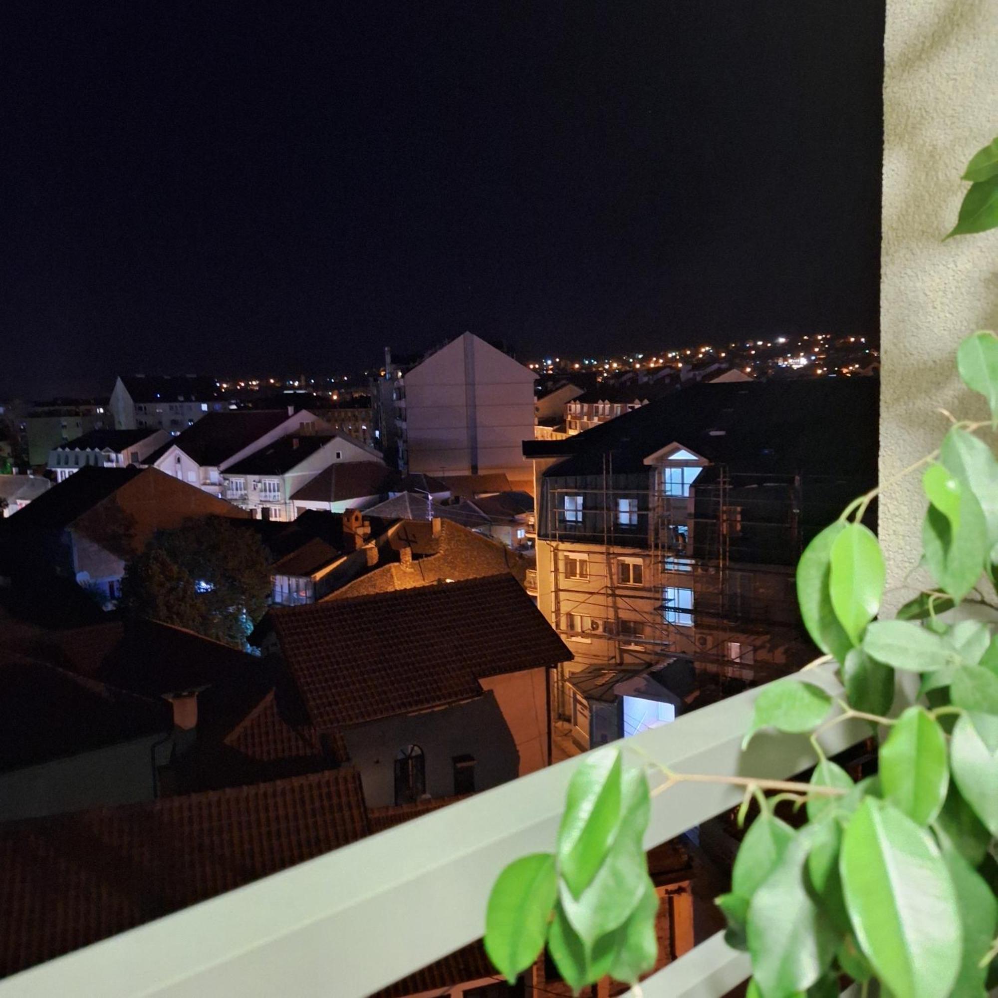 Stan Na Dan Aurora Apartamento Požarevac Exterior foto