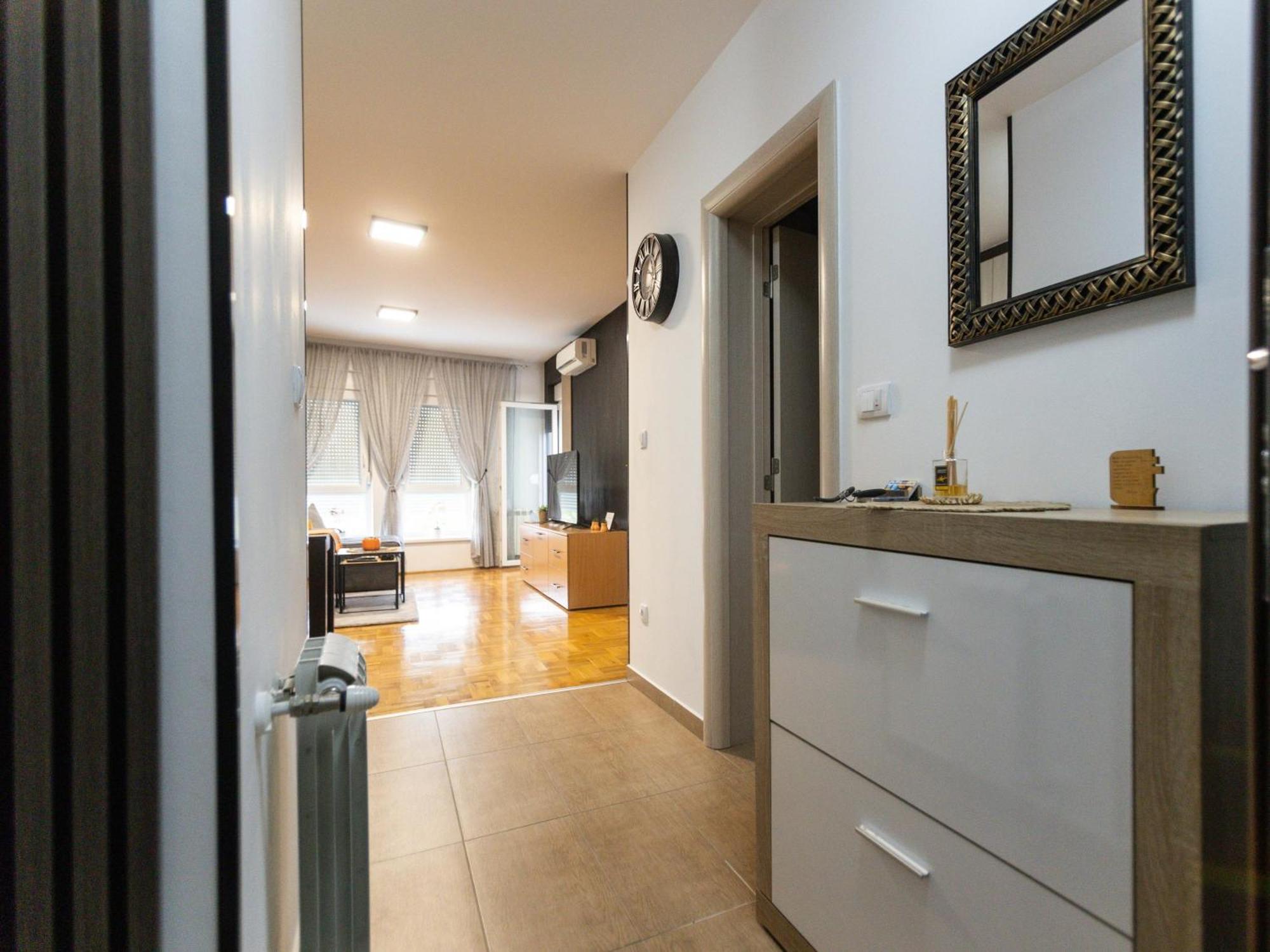 Stan Na Dan Aurora Apartamento Požarevac Exterior foto