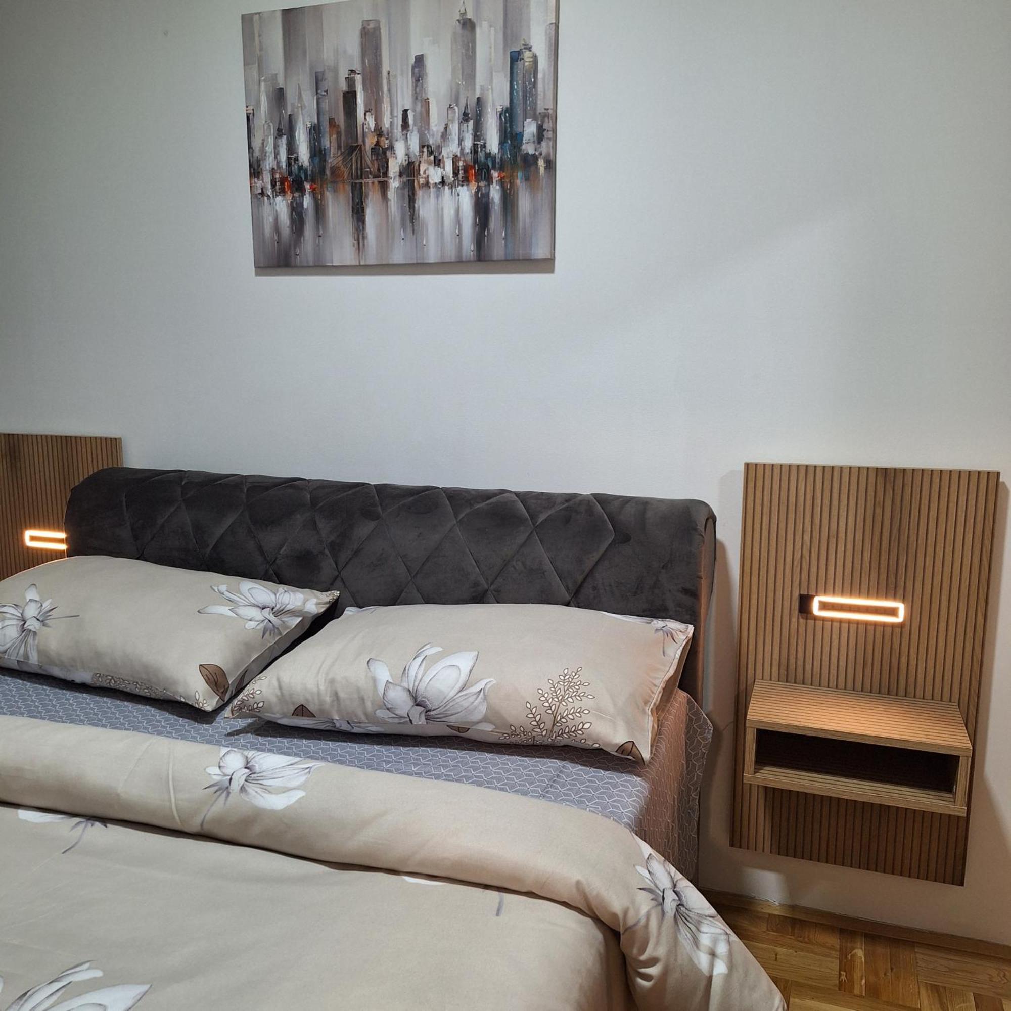 Stan Na Dan Aurora Apartamento Požarevac Exterior foto